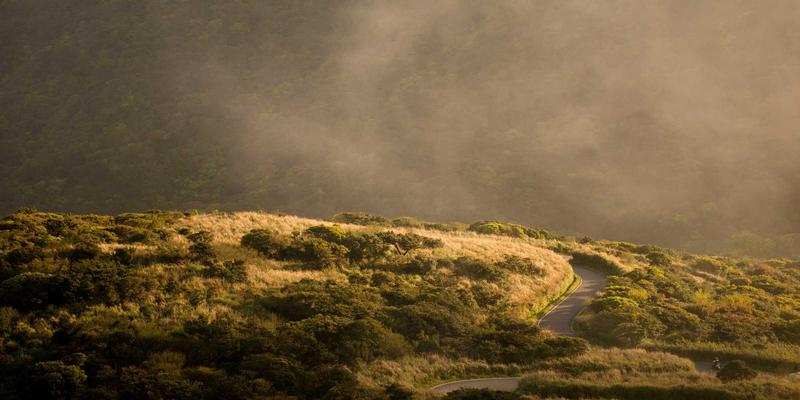 从工业原料到绿色先锋:化工产品如何重塑碳中和时代的建筑未来