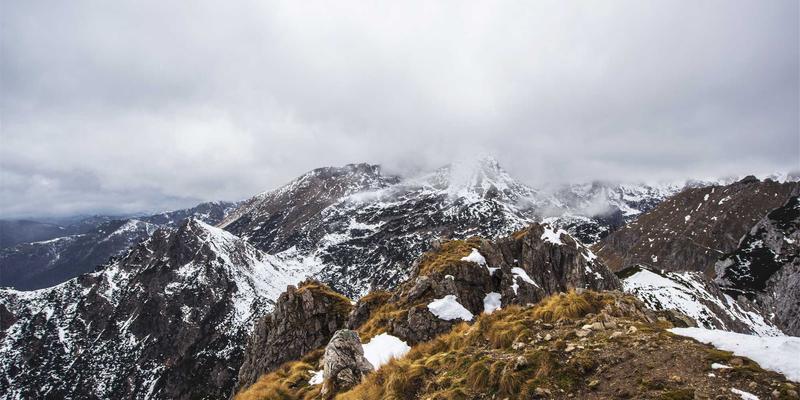 绿色变革：特种材料与精细化工的减排工艺革命